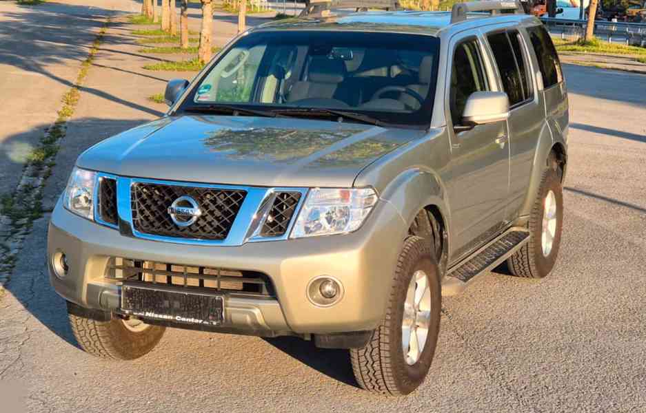 Nissan Pathfinder 2.5 dCi SE 140kw - foto 13