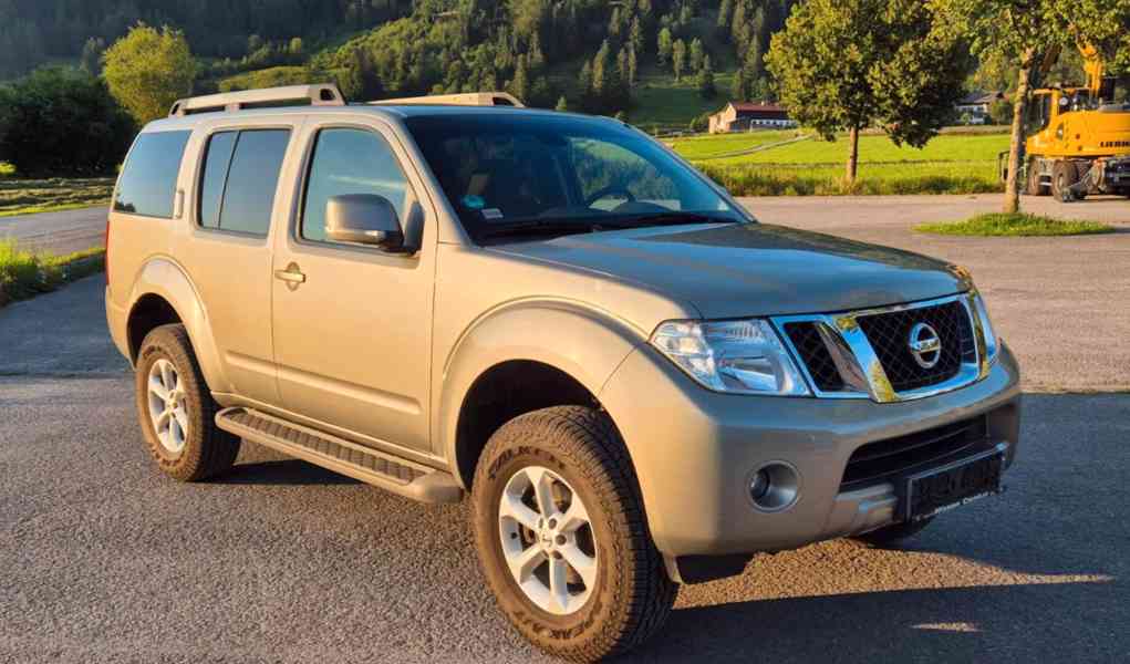 Nissan Pathfinder 2.5 dCi SE 140kw - foto 5