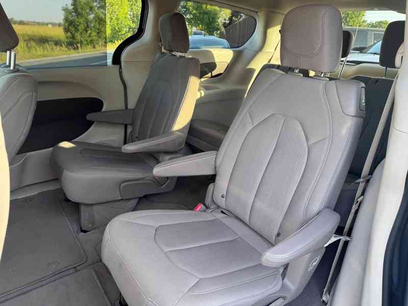 Chrysler Pacifica 3,6 RU Čocka Adapttemp 2020 - foto 13