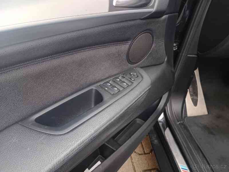 BMW X5 40d s vadným motorem - foto 14