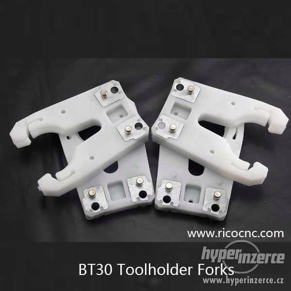 White BT30 Tool Clips CNC Tool Forks BT30 Tool Grippers - foto 1