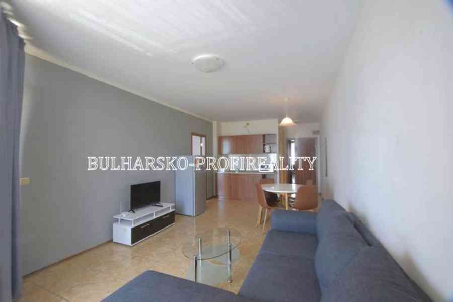 Exkluzivní nabídka: Prostorný apartmán 2+kk s bočním výhlede - foto 7