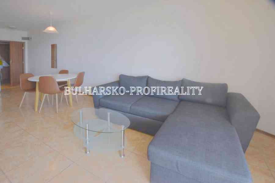 Exkluzivní nabídka: Prostorný apartmán 2+kk s bočním výhlede - foto 8