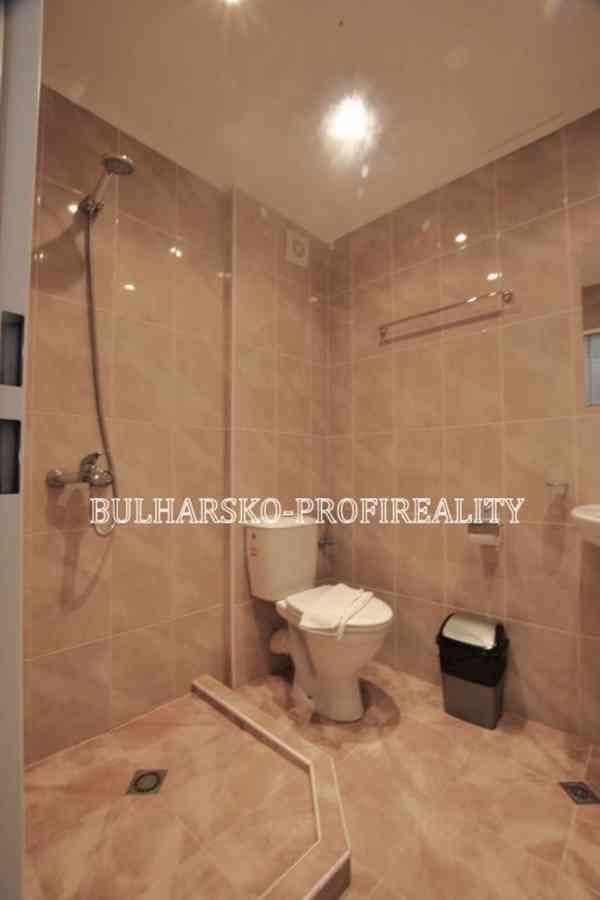 Exkluzivní nabídka: Prostorný apartmán 2+kk s bočním výhlede - foto 3