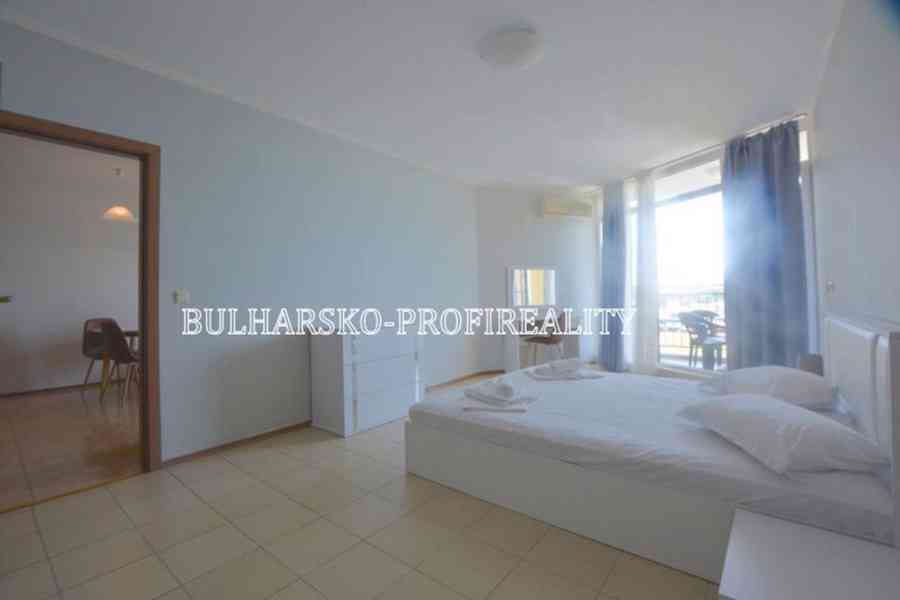 Exkluzivní nabídka: Prostorný apartmán 2+kk s bočním výhlede - foto 13