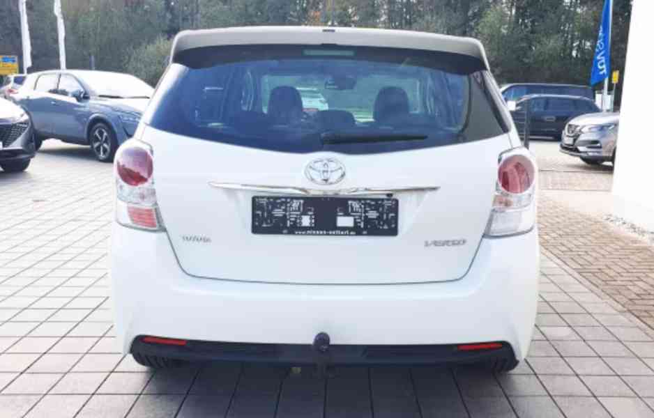 Toyota Verso 1.8i Edition S benzín 108kw - foto 4