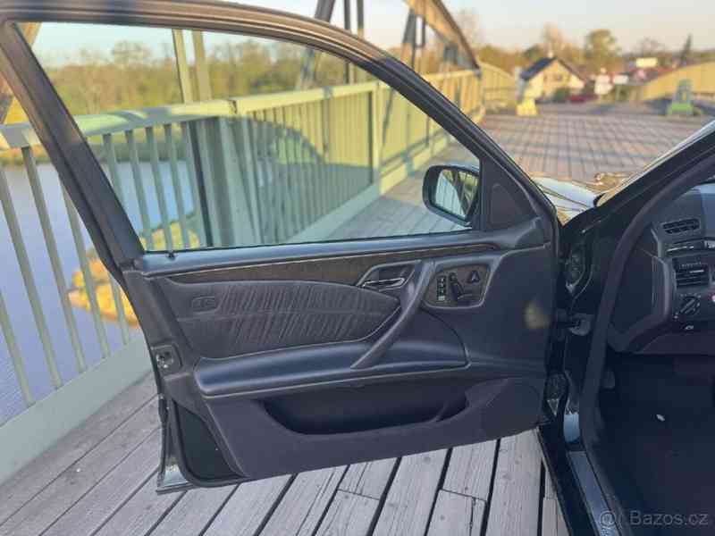 Mercedes-Benz Ostatní 3,2   w210 E320 - foto 5