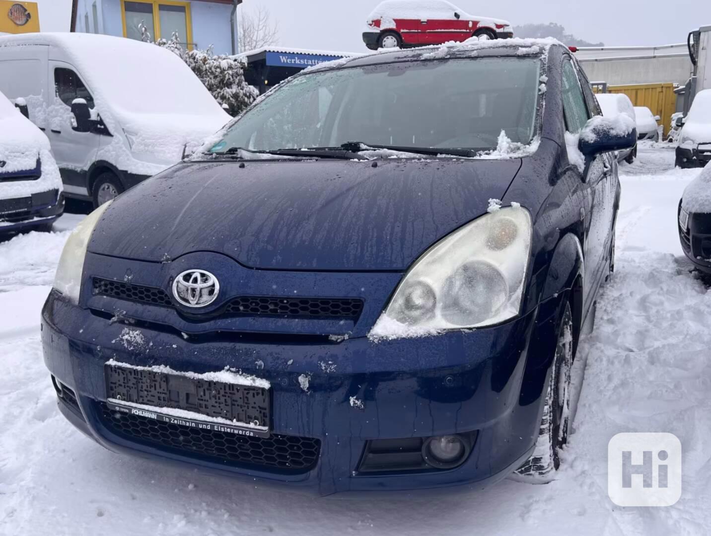 Toyota Corolla Verso 1.8i Edition benzín 85kw - foto 1