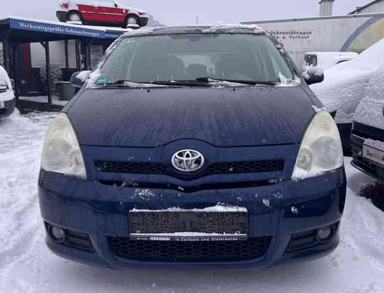 Toyota Corolla Verso 1.8i Edition benzín 85kw - foto 6