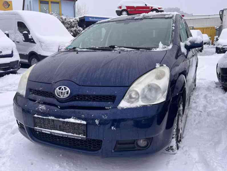 Toyota Corolla Verso 1.8i Edition benzín 85kw - foto 1