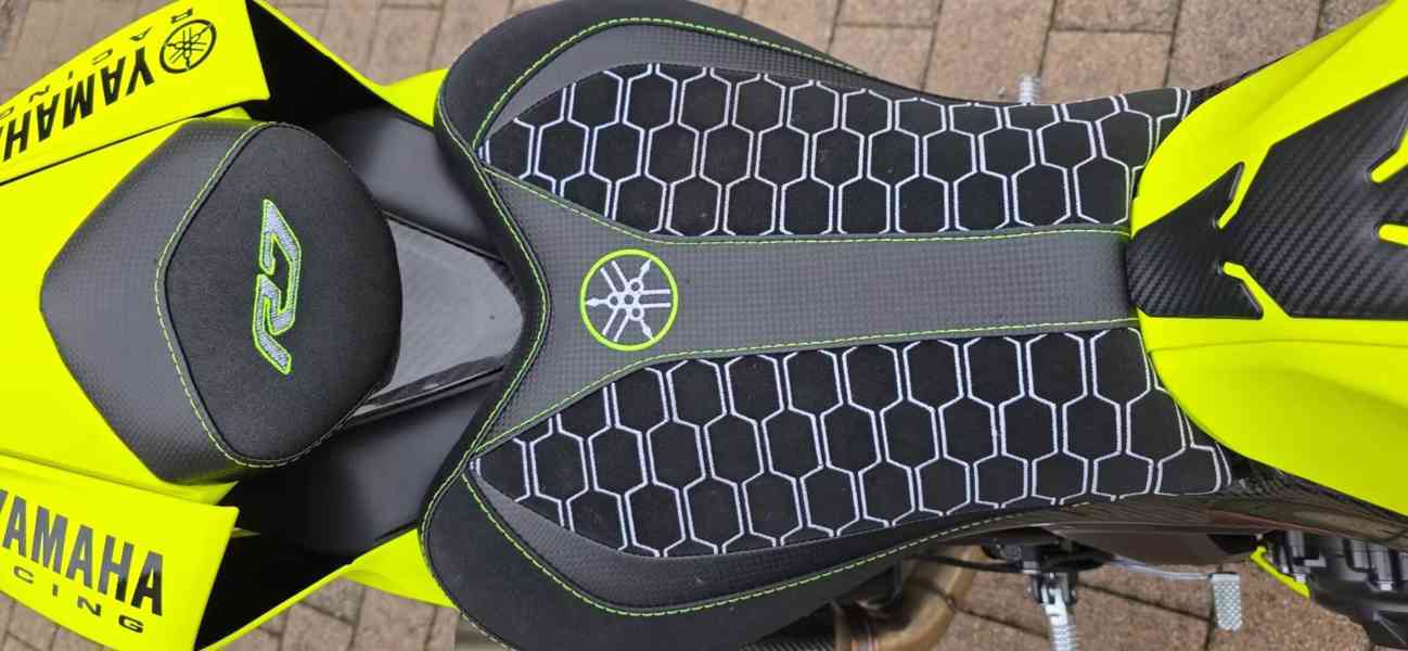 Yamaha YZF-R7 - foto 3