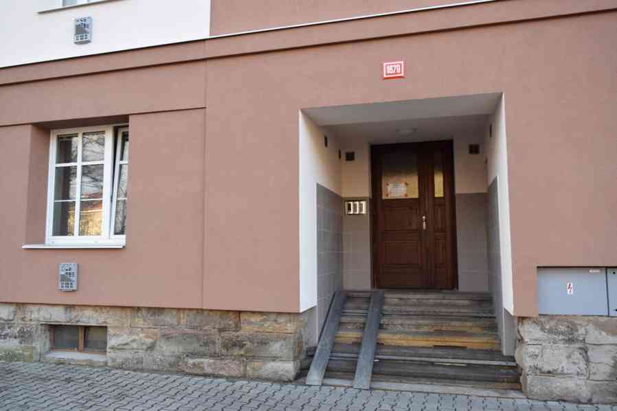 Prodej pěkného bytu 2+kk ve Dvoře Králové n.L. - foto 19