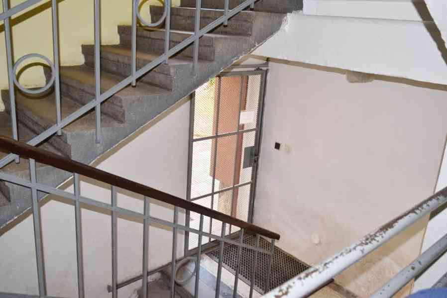 Prodej pěkného bytu 2+kk ve Dvoře Králové n.L. - foto 14