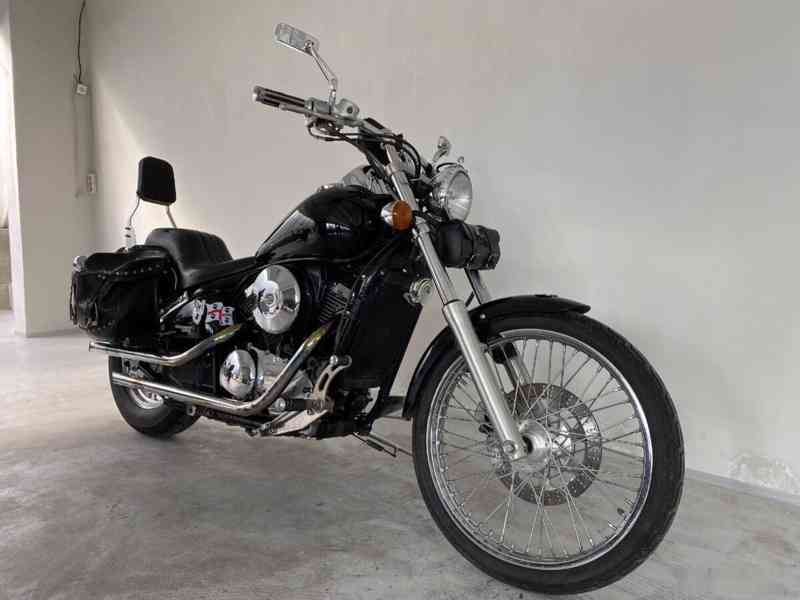 Kawasaki VN 800 - foto 2