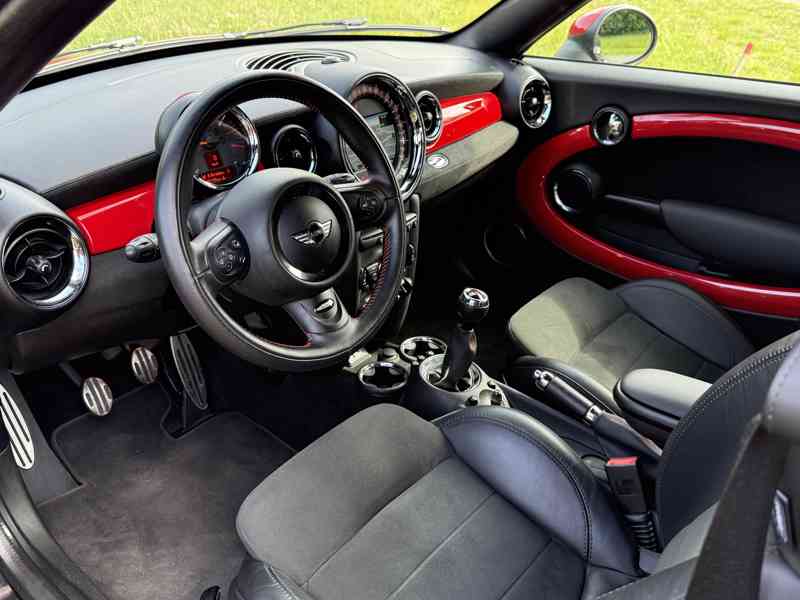 🏁 BMW MINI Cooper JWC – 155 kW – 48 200 km – TOP STAV – - foto 5