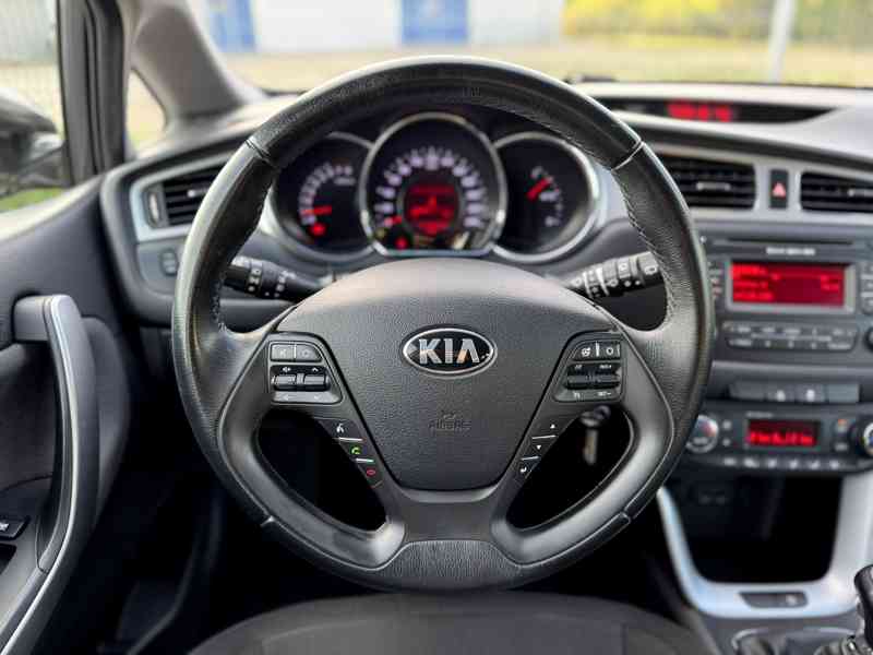 Kia Ceed SW 1.6 GDI 99kW | 117tkm, 2. maj, původ ČR - foto 10