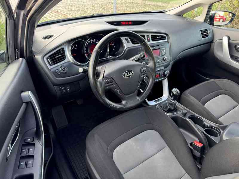 Kia Ceed SW 1.6 GDI 99kW | 117tkm, 2. maj, původ ČR - foto 8