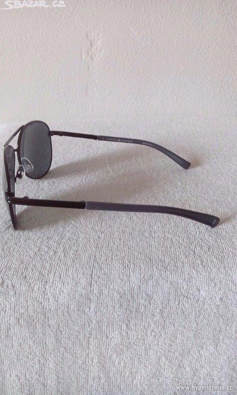 Tommy Hilfiger, nové sluneční brýle. - foto 3