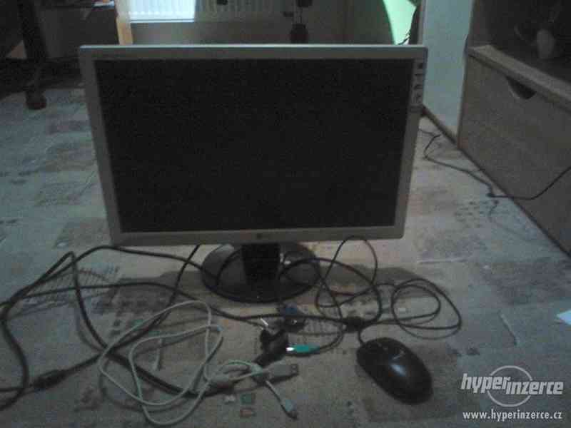 LG LCD monitor - foto 1