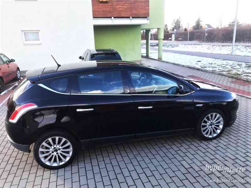 LANCIA DELTA 1.6 JTDM, PO SERVISE, VYNIKAJÍCÍ STAV - foto 8