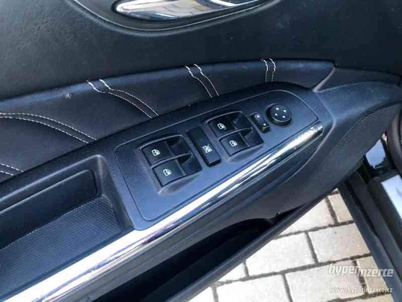 LANCIA DELTA 1.6 JTDM, PO SERVISE, VYNIKAJÍCÍ STAV - foto 11