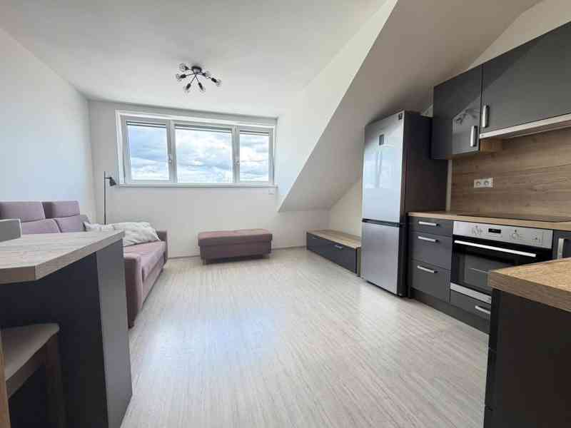PRONÁJEM  LUXUSNÍ NOVOSTAVBY BYTU 2+KK S TERASOU V BRNĚ - foto 6