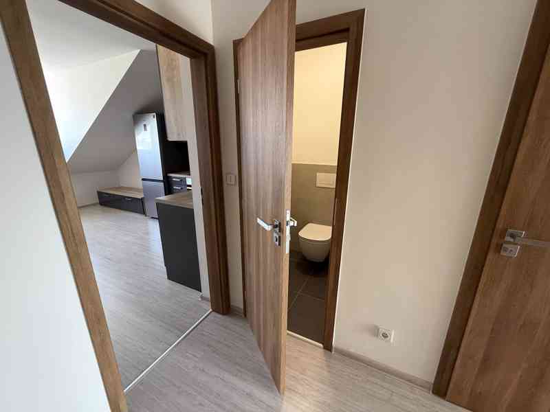PRONÁJEM  LUXUSNÍ NOVOSTAVBY BYTU 2+KK S TERASOU V BRNĚ - foto 18