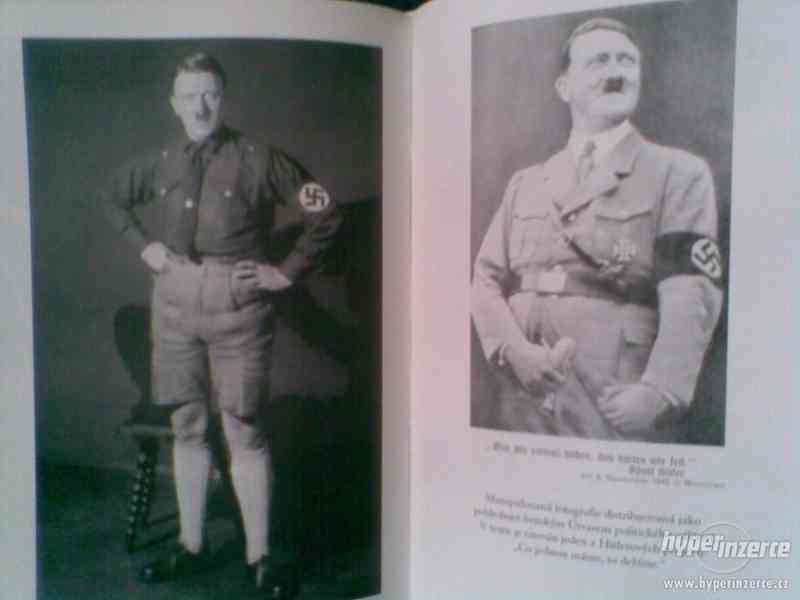 Hitler a Churchil - foto 2
