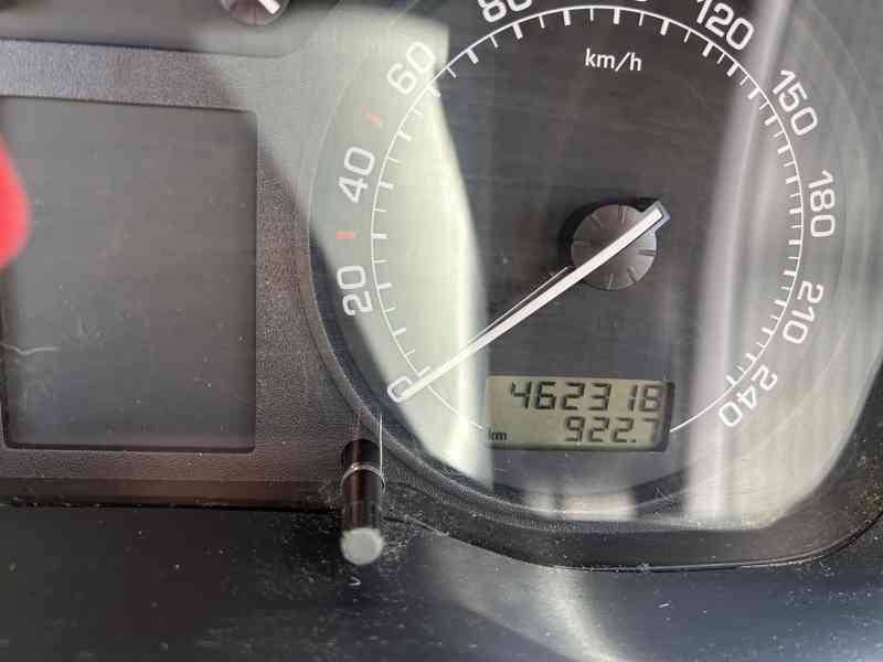 Škoda Octavia I. 1,9 TDI - foto 6
