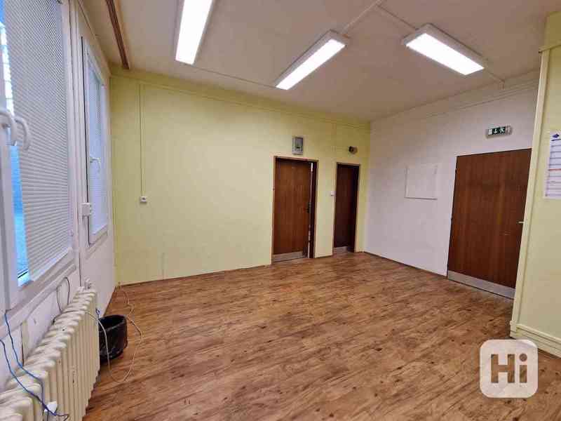 Nebytové prostory o velikosti o celkové velikosti 168 m2 vhodné jako ordinace v Plzni - foto 10