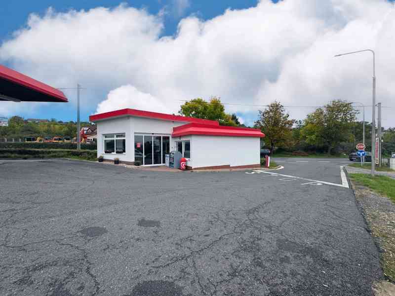 NABÍDKA PRODEJE PLNĚ FUNKČNÍ ČERPACÍ STANICE PHM, V OBCI KLY - foto 13