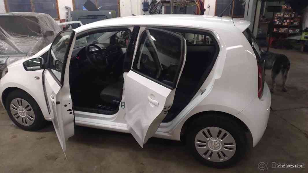 Volkswagen up! 1,0 - foto 7