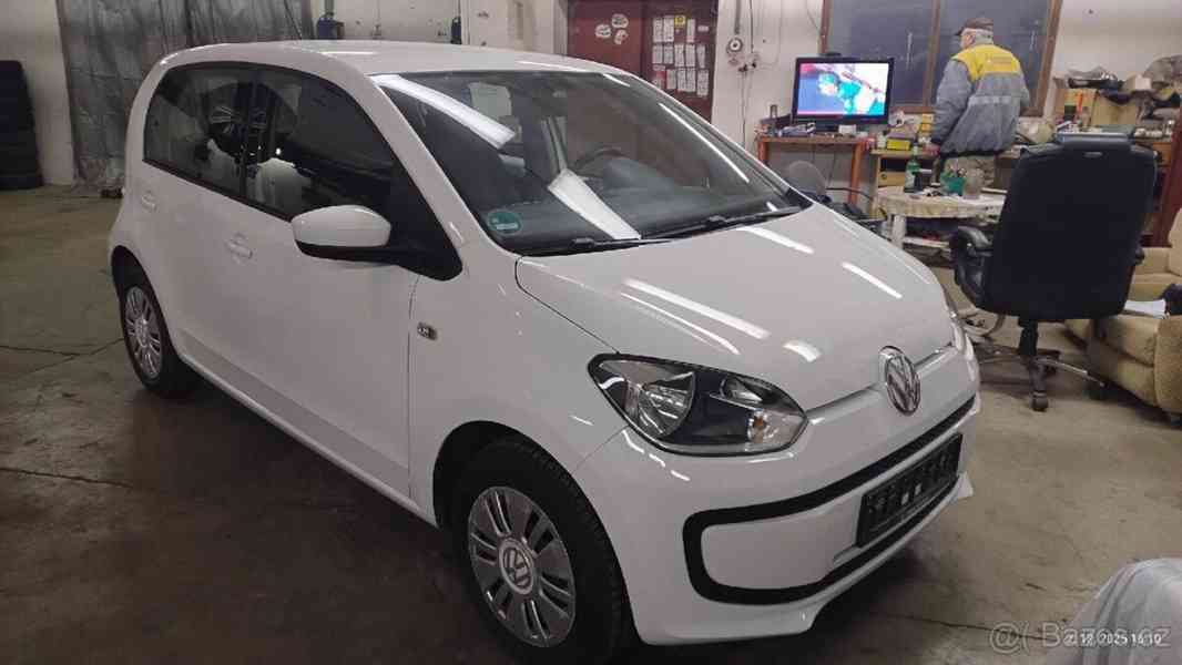 Volkswagen up! 1,0 - foto 1