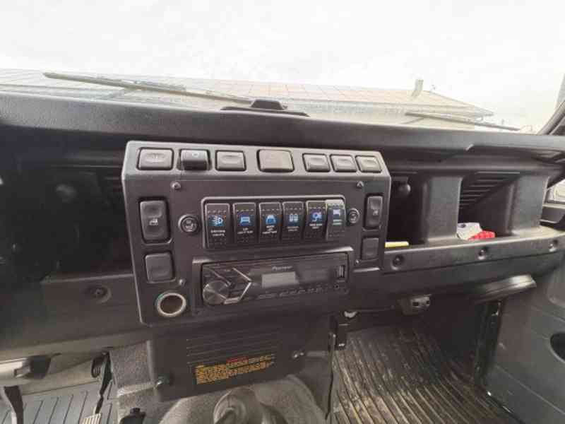 4x4 sklápěč 3.5t Land Rover, naviják - foto 10