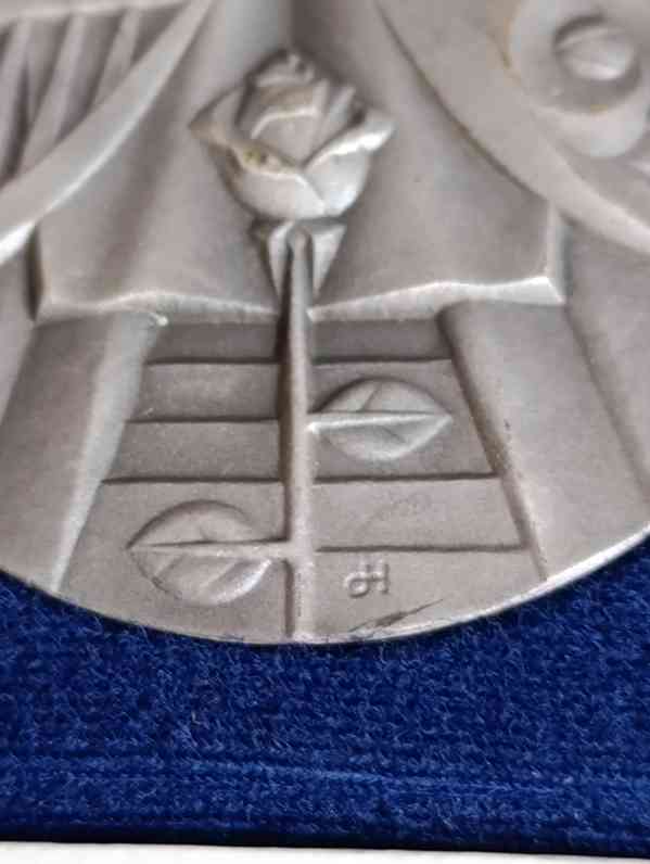 Plaketa  J. Hvozdenský postříbřená DILIA - foto 4