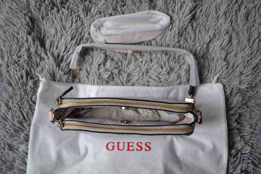 Bílá kabelka Guess crossbody - foto 2