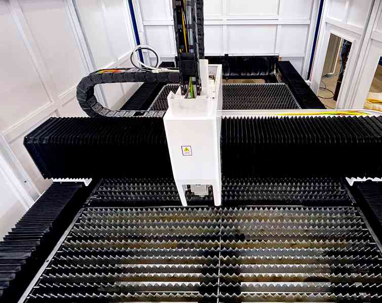 Řezačka laserová Fiber CNC Plotter Weni 3015H 12kW + kompres - foto 3