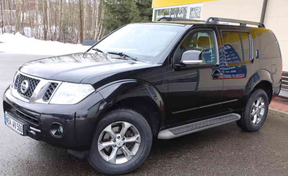Nissan Pathfinder 2.5 dCi SE 140kw - foto 1