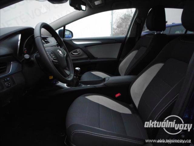 Toyota Avensis 1.8, benzín, rok 2017 - foto 4