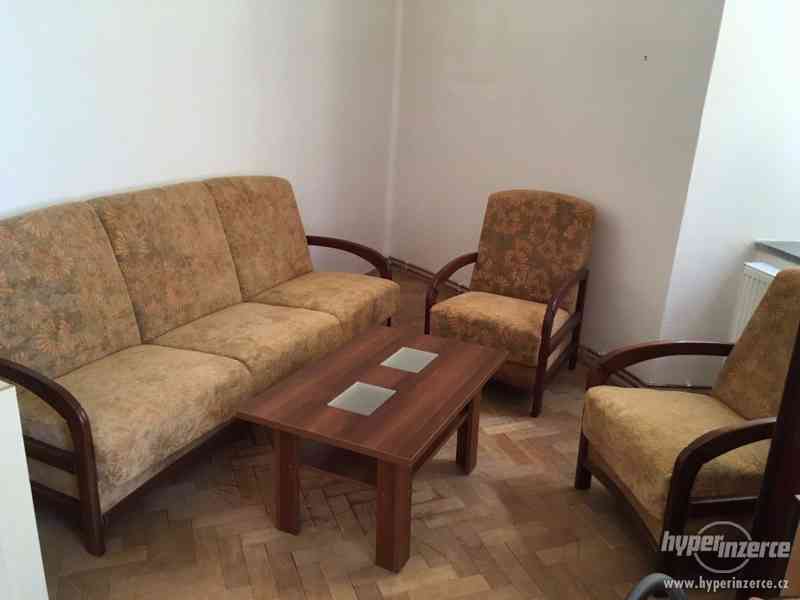 sedací souprava v anglickém stylu - foto 1