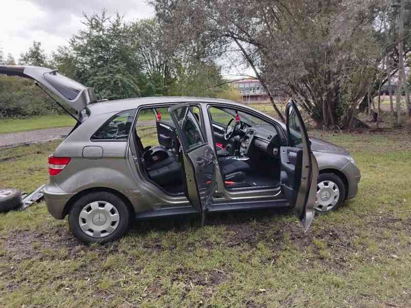 Mercedes-Benz Třídy B 1,7   B170 automa - foto 15