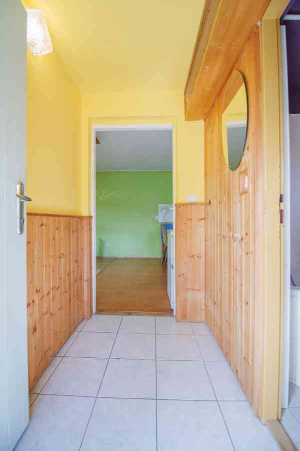 Rodinný dům na polosamotě uprostřed přírody 4804m2 - foto 25