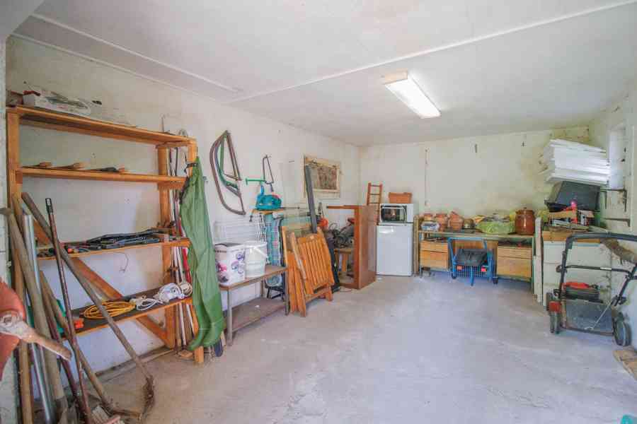 Rodinný dům na polosamotě uprostřed přírody 4804m2 - foto 29