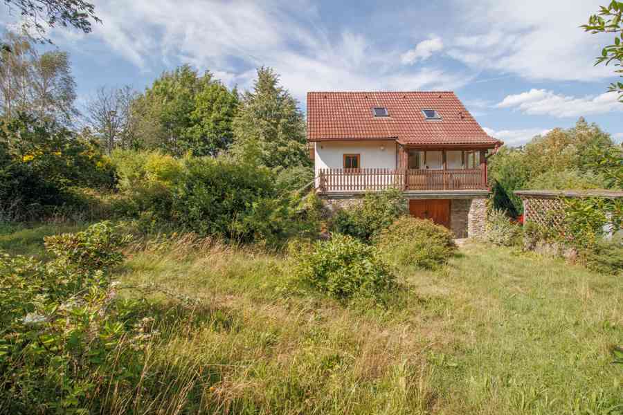 Rodinný dům na polosamotě uprostřed přírody 4804m2 - foto 32