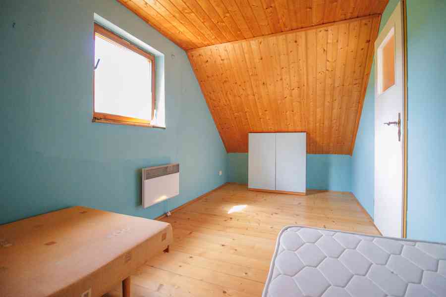 Rodinný dům na polosamotě uprostřed přírody 4804m2 - foto 24