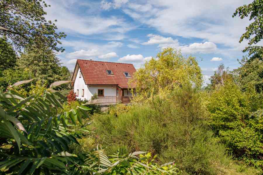 Rodinný dům na polosamotě uprostřed přírody 4804m2 - foto 33