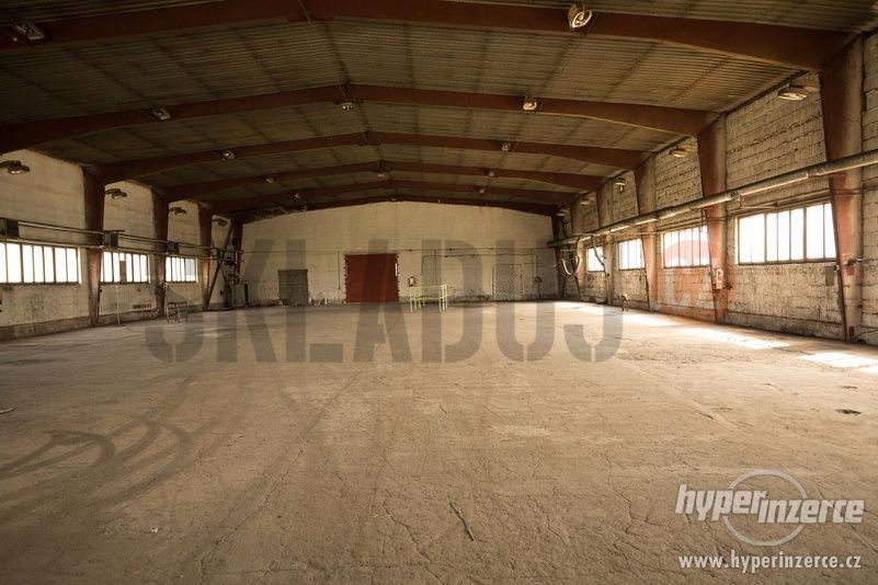 Velká zděná výrobní hala 1500m2 - foto 2