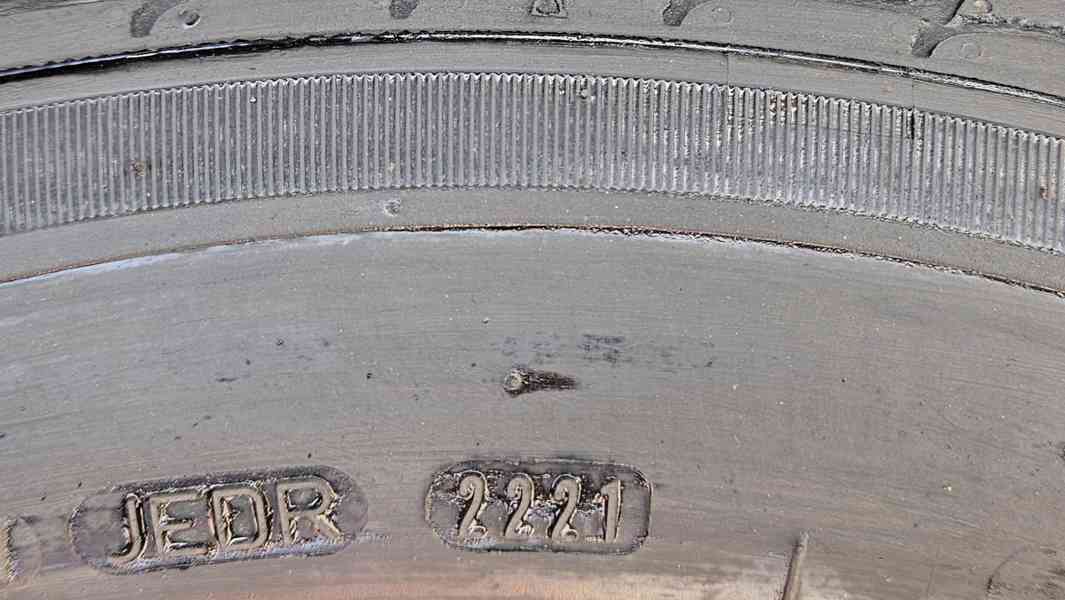 Opel Astra zimní pneumatiky 205/60R16 disky 6,5Jx16 5x105 - foto 6