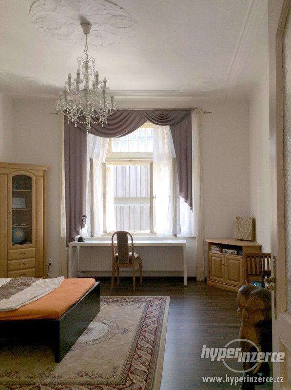 Prodej bytu 2+1, 70 m2 v Praze 1 - foto 3