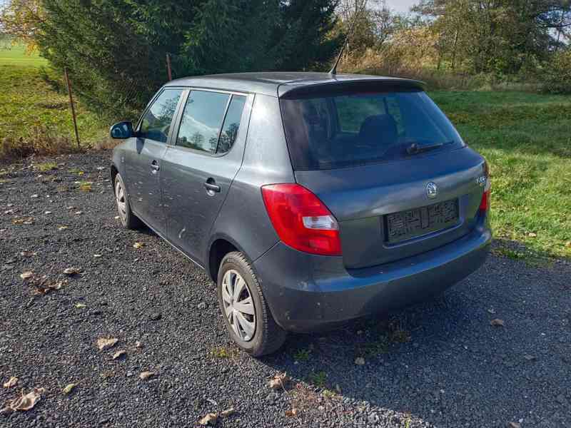 Škoda Fabia 1.2 44Kw RV.2009 - NOVÁ STK  - foto 12